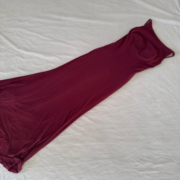 SORELLA VITA Backless Burgundy Dress - Picture 2 of 7